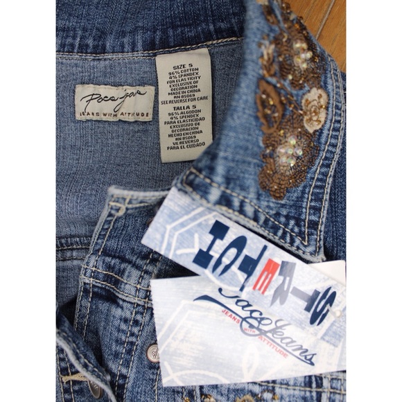 Paco Jeans NWT Distressed and Blingy Cropped Denim Jean Jacket Small - Picture 9 of 10